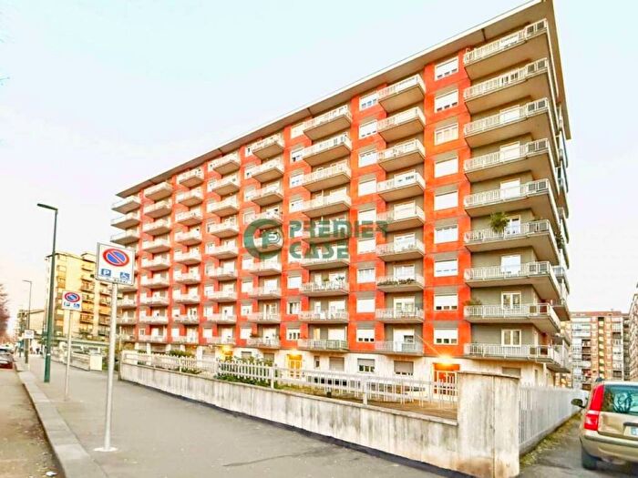 Appartamento trilocale in affitto in via Luigi Boccherini, Rebaudengo, Torino