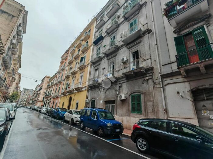 Appartamento trilocale in vendita in Via Duca di Genova, Taranto