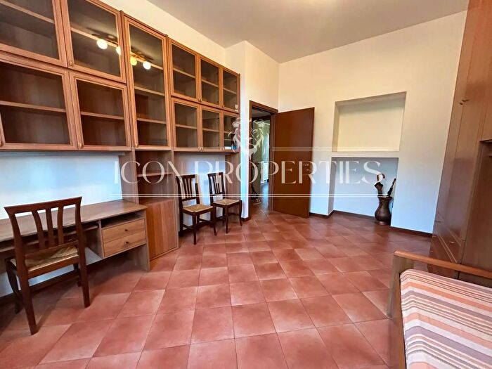 Appartamento trilocale in vendita in Viale Certosa, Milano