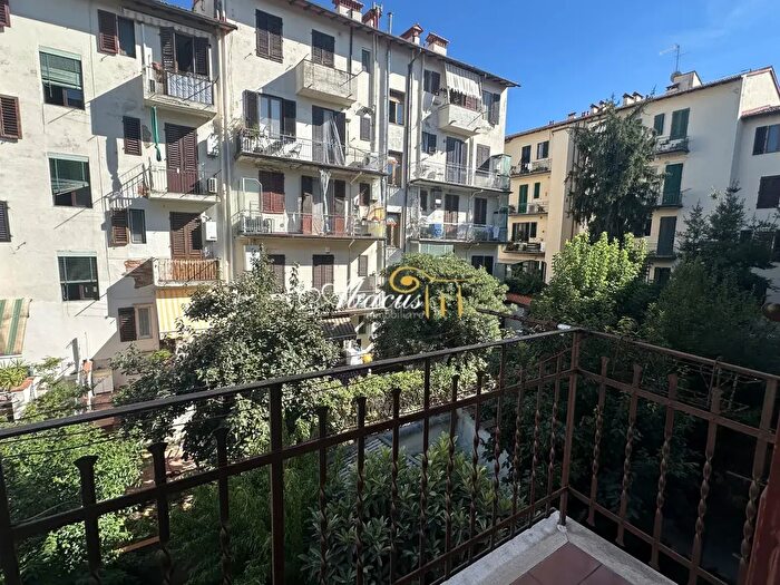Appartamento quadrilocale in vendita in Via Celso, Firenze