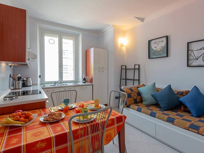 Appartamento trilocale in affitto in Via Pietro Pomponazzi, Pezzotti Meda, Milano