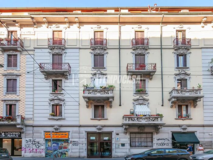Appartamento bilocale in vendita in Via degli Imbriani, Milano
