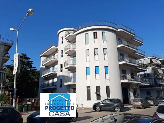 Appartamento con 6 locali in vendita in Via Amilcare Boccio Snc, Nola