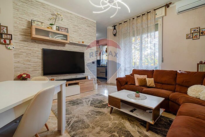 Appartamento trilocale in vendita in Via Don G Lattuada, Rho