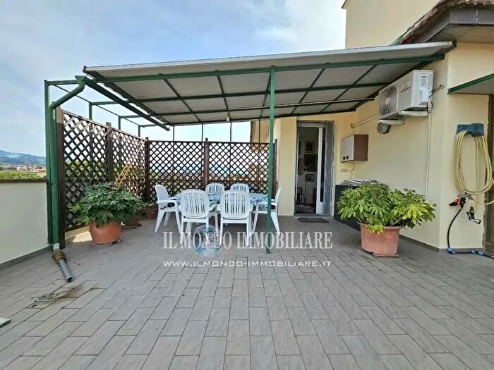 Appartamento quadrilocale in vendita in Coverciano, Firenze