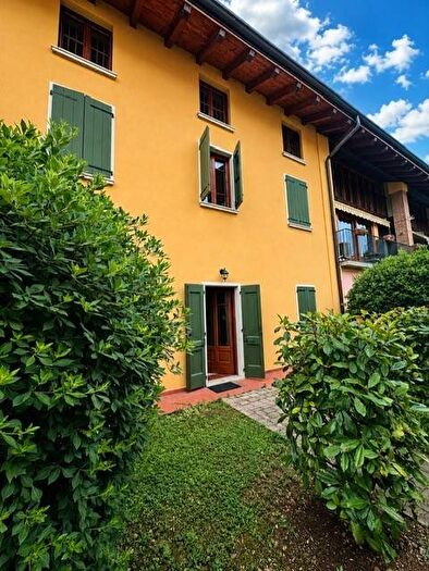 Casa quadrilocale in affitto in Via delle Bettole, San Polo Vecchio, Brescia