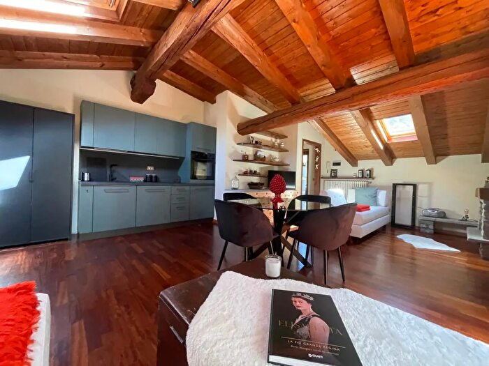 Appartamento bilocale in affitto in Avenue Dent Du Geant, Pre' Saint Didier