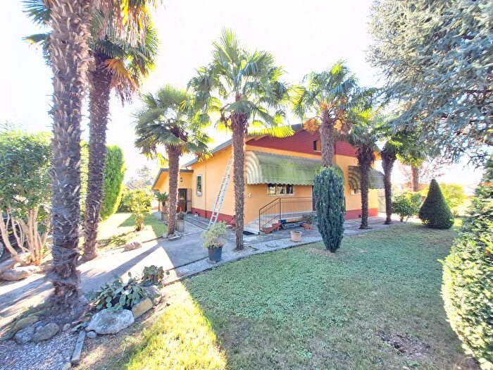 Casa trilocale in affitto in Via Martiri di Marzabotto, Venezia
