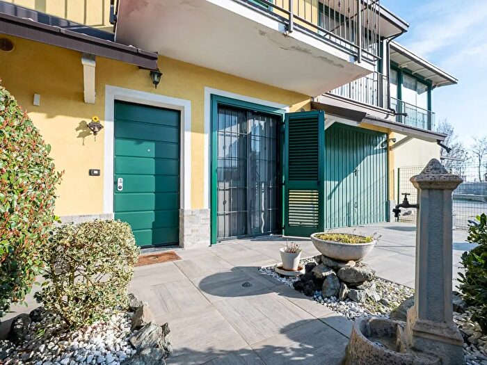 Casa con 6 locali in vendita in Via Fratelli Bandiera, Rivalta Di Torino