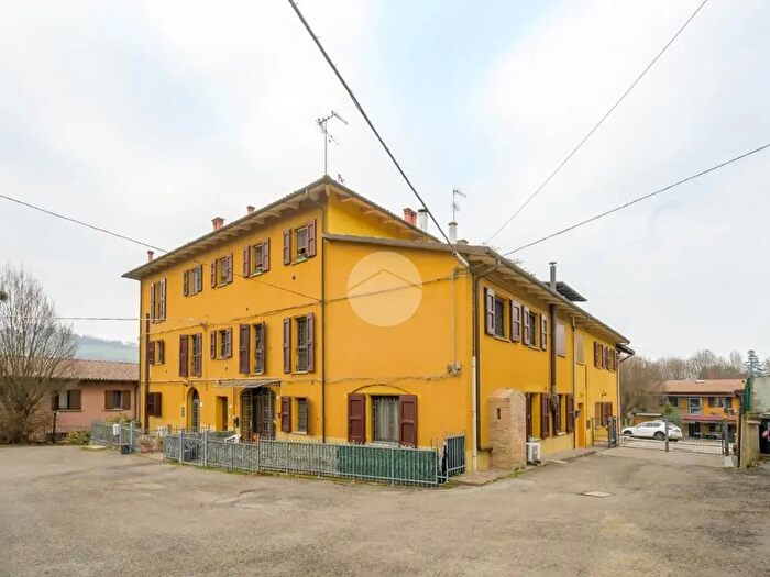 Appartamento trilocale in vendita in Via Panoramica, Zola Predosa