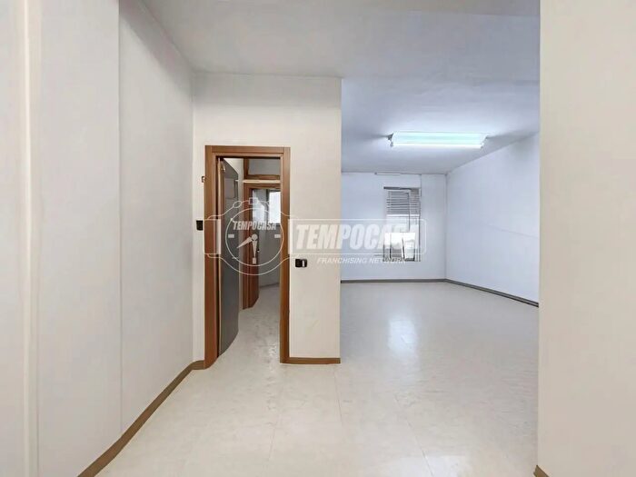 Appartamento bilocale in vendita in Via Carlo Farini, Milano