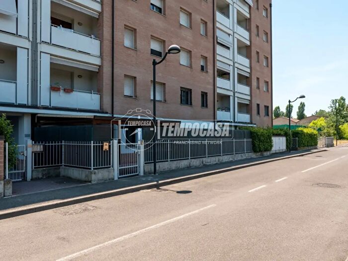Appartamento trilocale in vendita in Via Meuccio Ruini, Reggio nell'Emilia