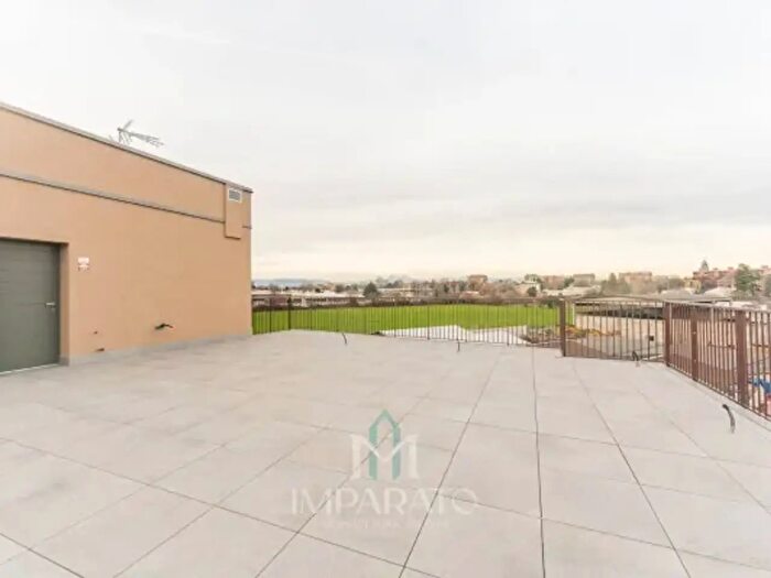 Appartamento trilocale in vendita in Via Alessandro Litta Modignani, Milano