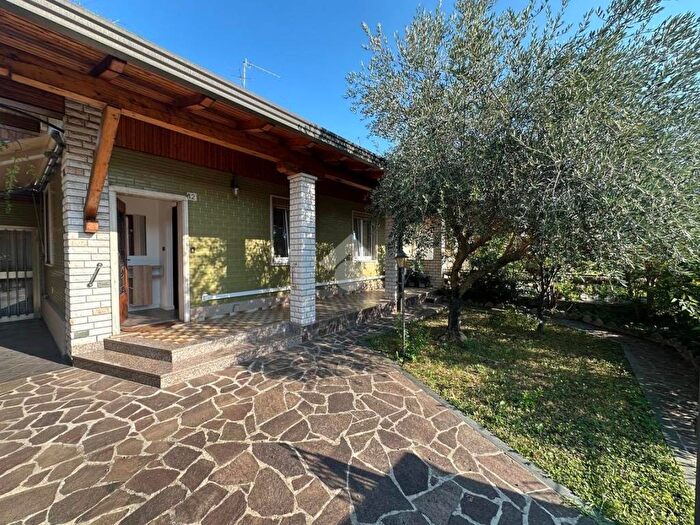 Casa trilocale in affitto in Villaggio Prealpino, Brescia