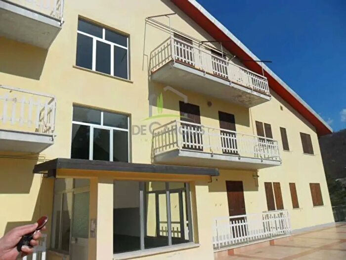 Appartamento quadrilocale in vendita in Fne San Giacomo, Valle Castellana