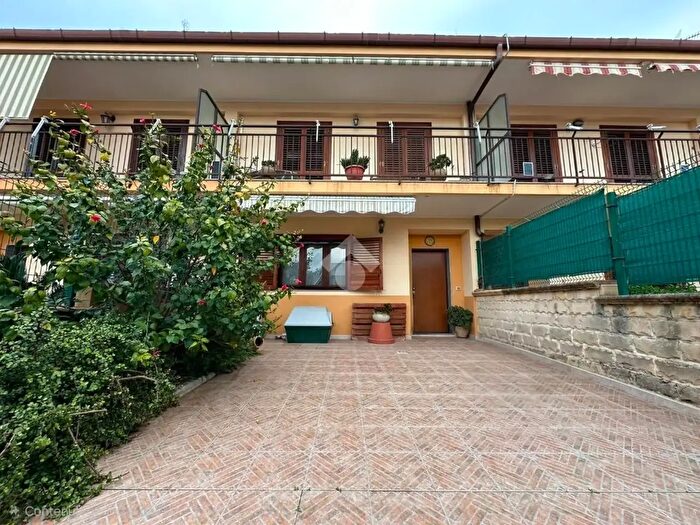 Casa con 6 locali in vendita in Via Vincenzo Bellini, Augusta
