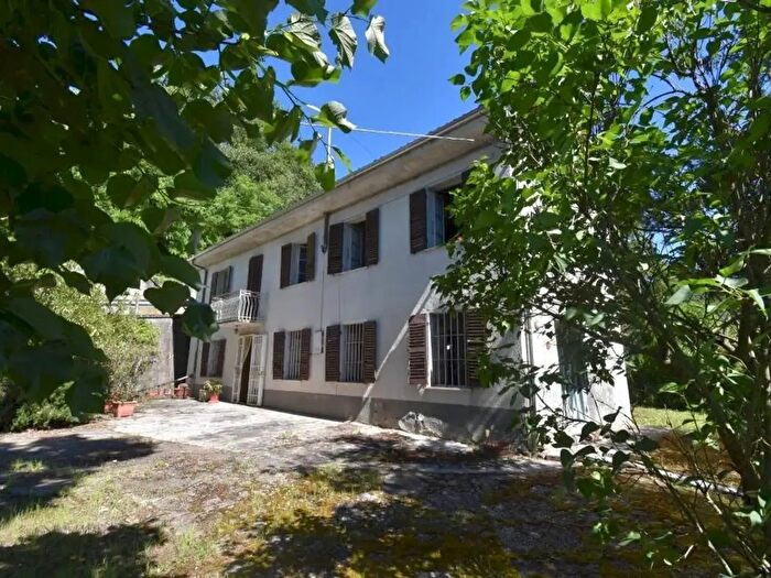 Casa con 8 locali in vendita in Via Giuseppe Mazzini, Belveglio