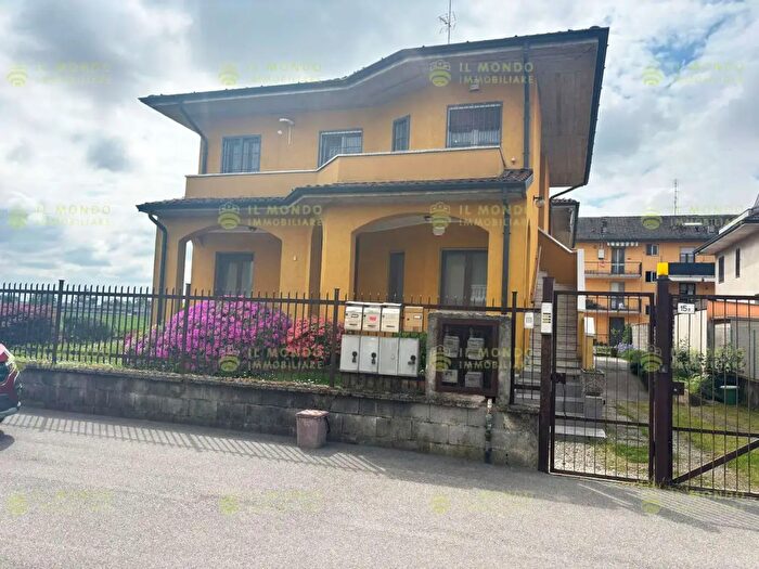 Appartamento trilocale in vendita in Colturano