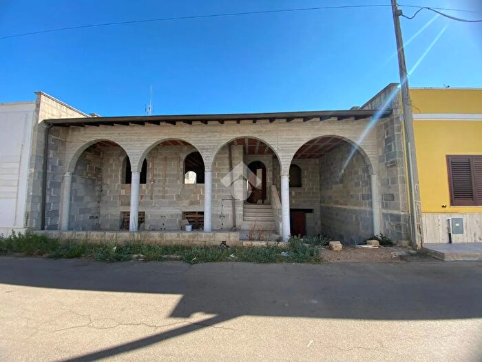 Casa con 5 locali in vendita in Via Palermo, Alliste