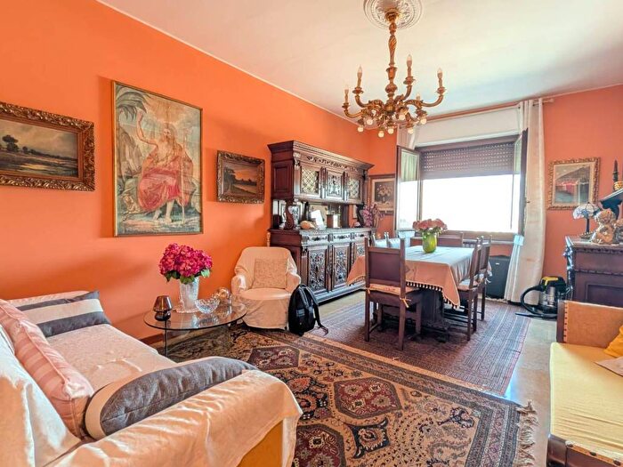 Appartamento trilocale in vendita in Piazzale della Stazione, Stazione Ticinello, Pavia