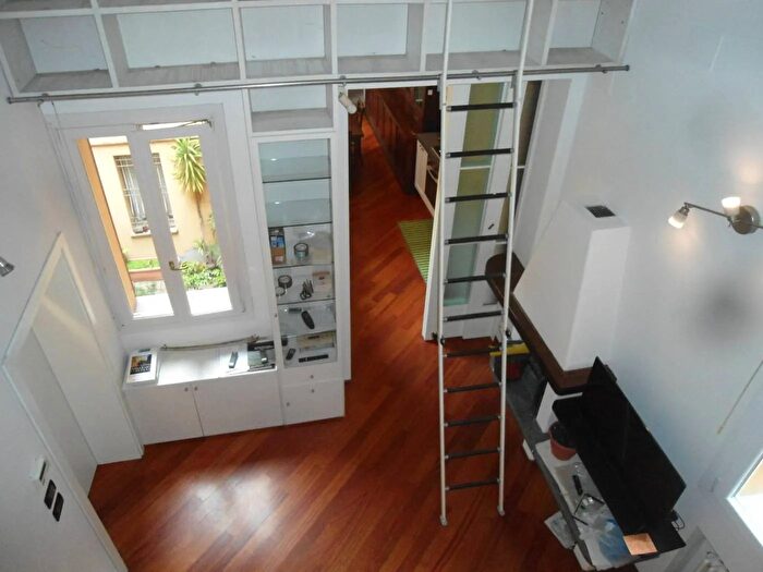 Appartamento trilocale in affitto in Via Bertiera Centro Storico Bologna Bologna, Bologna