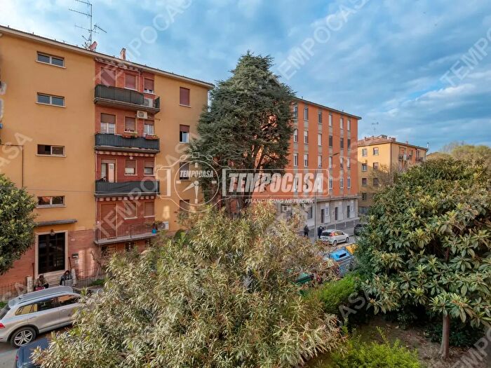 Appartamento quadrilocale in vendita in Via Calindri Serafino, Bologna