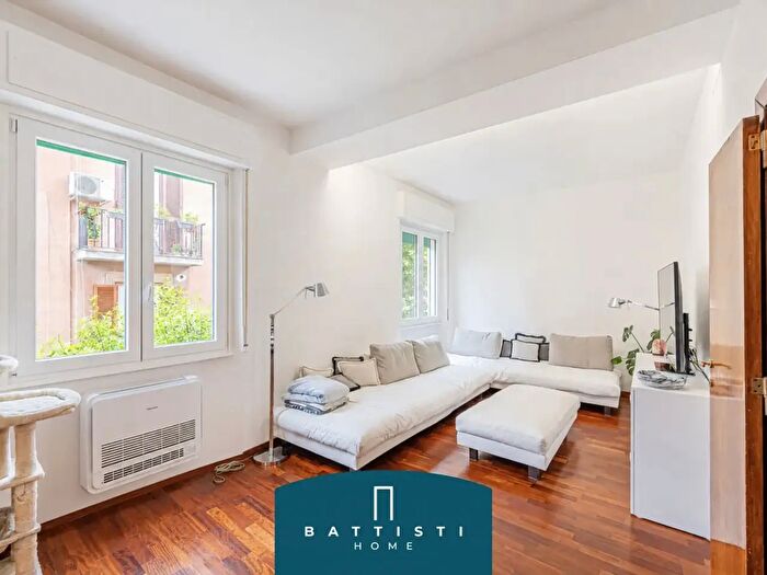 Appartamento trilocale in affitto in Via Eleonora Duse, Roma