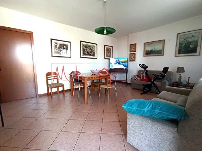 Appartamento trilocale in vendita in Via Giovanni Boccaccio, Ponte San Nicolo'