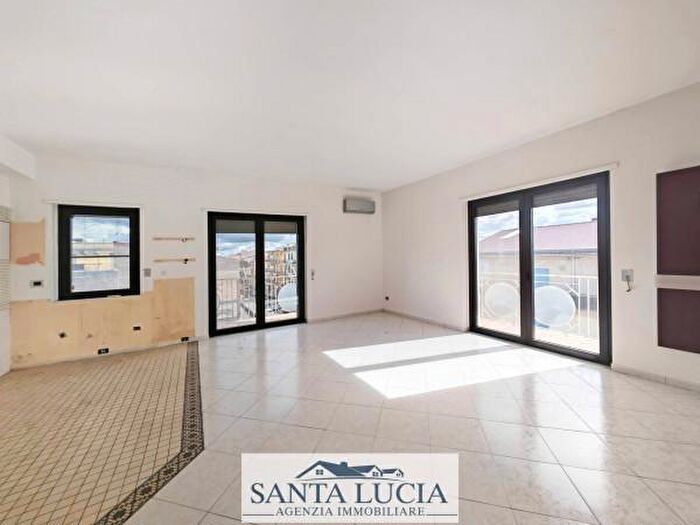 Appartamento con 6 locali in vendita in Via Carlo Alberto, Canicatti