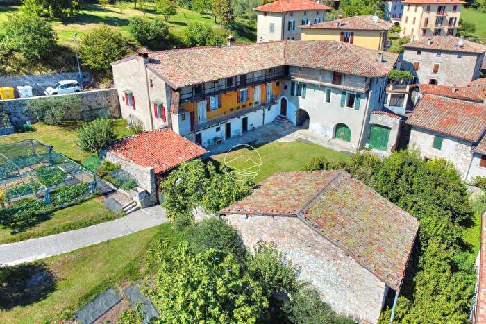 Appartamento in vendita in Navazzo, Gargnano