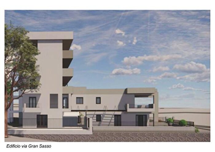 Appartamento quadrilocale in vendita in Via Gran Sasso, Pontecagnano Faiano