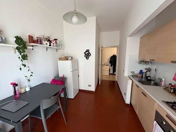 Appartamento trilocale in affitto in Via George Washington, Solari, Milano
