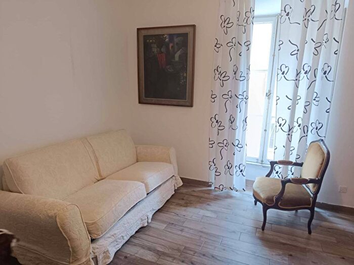 Appartamento trilocale in affitto in Via Conte Rosso, San Giovanni, Roma