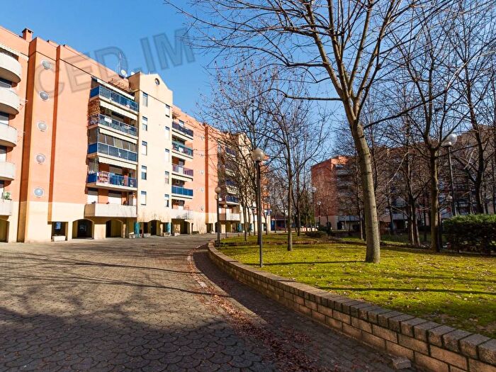 Appartamento trilocale in affitto in Via Aldo Moro, San Giovanni, Rho
