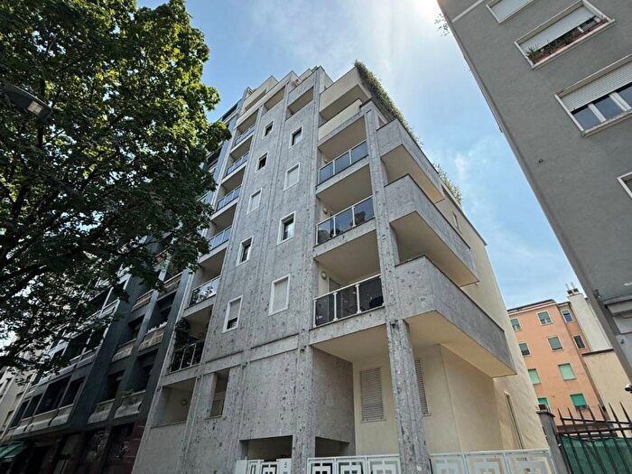 Appartamento bilocale in affitto in Washington, Milano