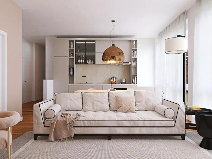 Appartamento quadrilocale in vendita in Via Majani, Bologna