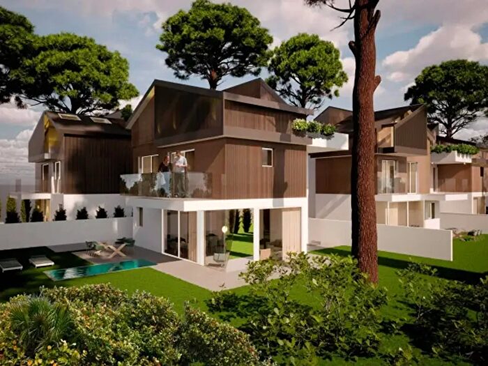 Casa con 5 locali in vendita in Cervia