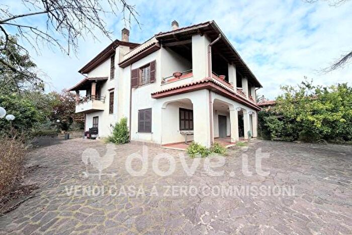 Casa trilocale in vendita in Via della Faiola, Velletri