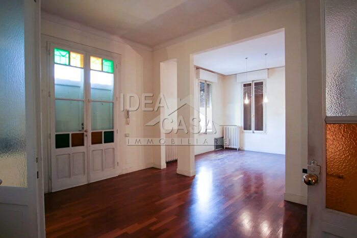 Casa in vendita in Viale Martiri Mirandola Mo Italia, Mirandola