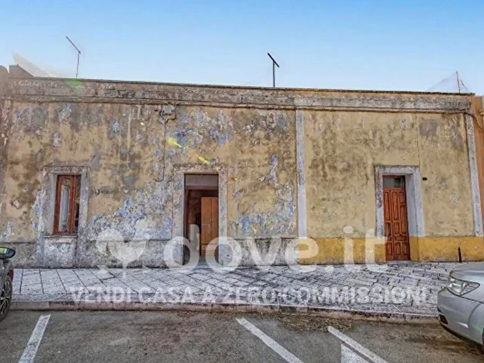Casa con 5 locali in vendita in Via Principe di Napoli Snc, Torchiarolo