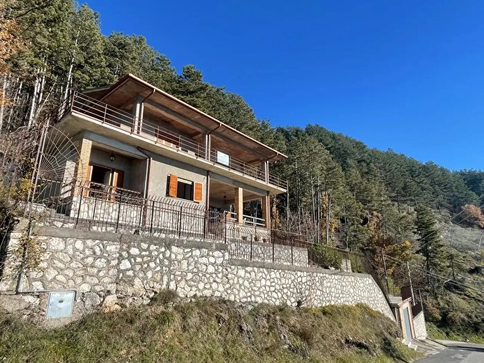 Casa con 10 locali in vendita in Via della Casetta, Poggio Bustone