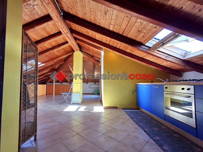 Casa bilocale in vendita in Via San Nicolò, Aci Catena