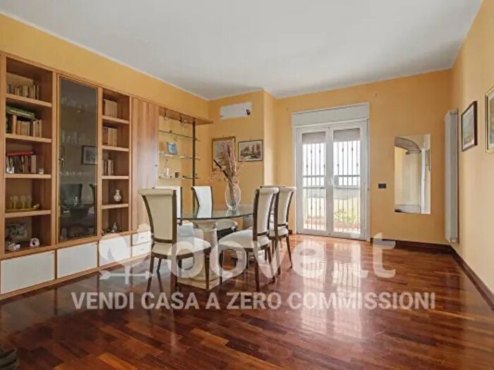 Appartamento quadrilocale in vendita in Via Calcante, Palermo