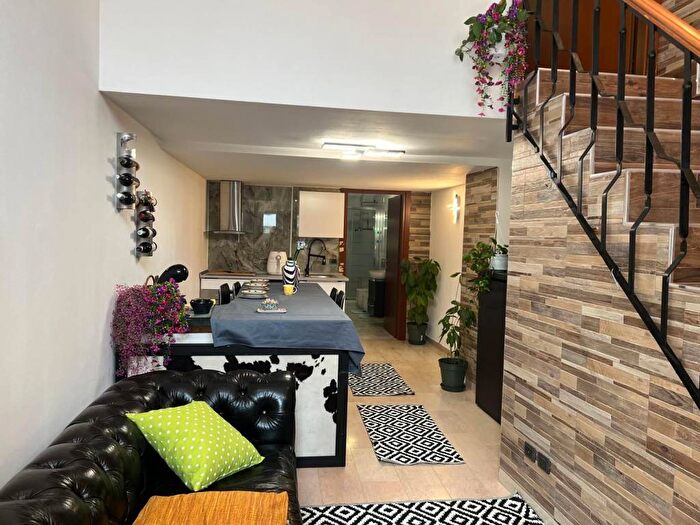 Appartamento bilocale in affitto in Via Caltagirone, Bruzzano, Milano