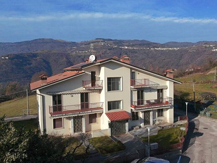 Appartamento bilocale in affitto in Via Velo, Velo, Lusiana Conco