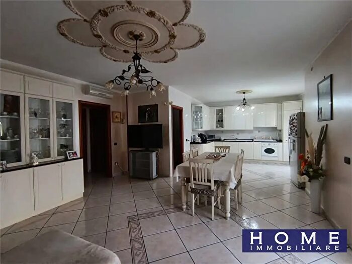 Appartamento trilocale in vendita in Gricignano Di Aversa