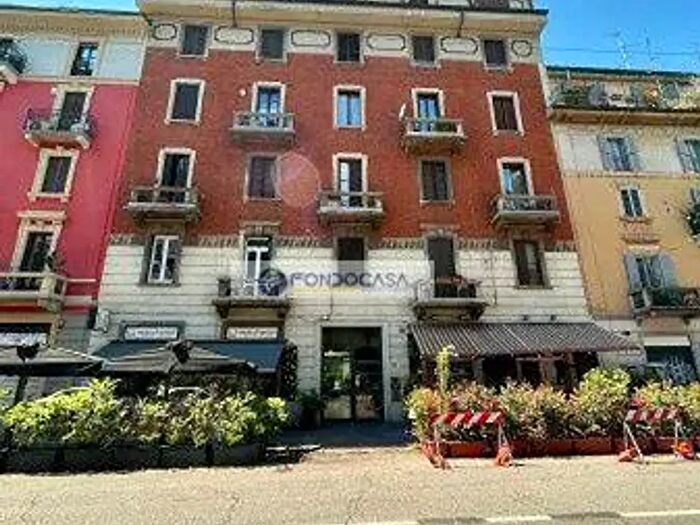 Appartamento trilocale in vendita in Via Carlo Pisacane, Milano
