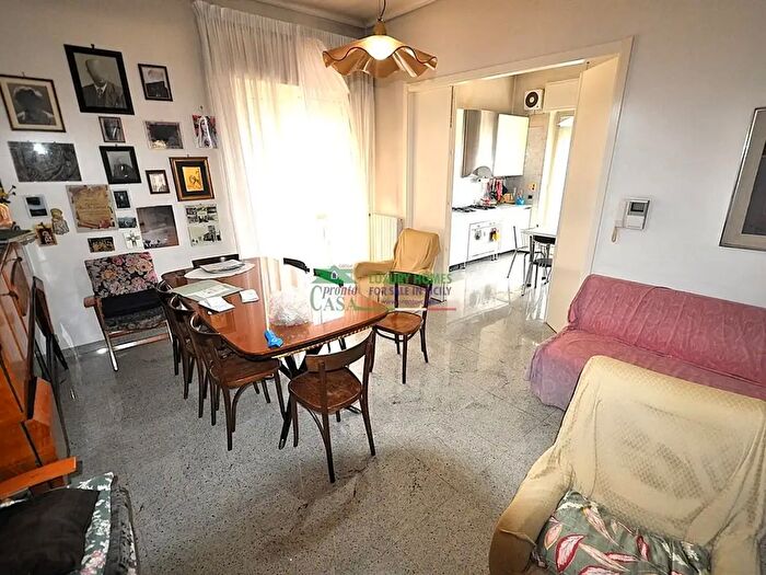Appartamento trilocale in vendita in Via Carducci, Ragusa
