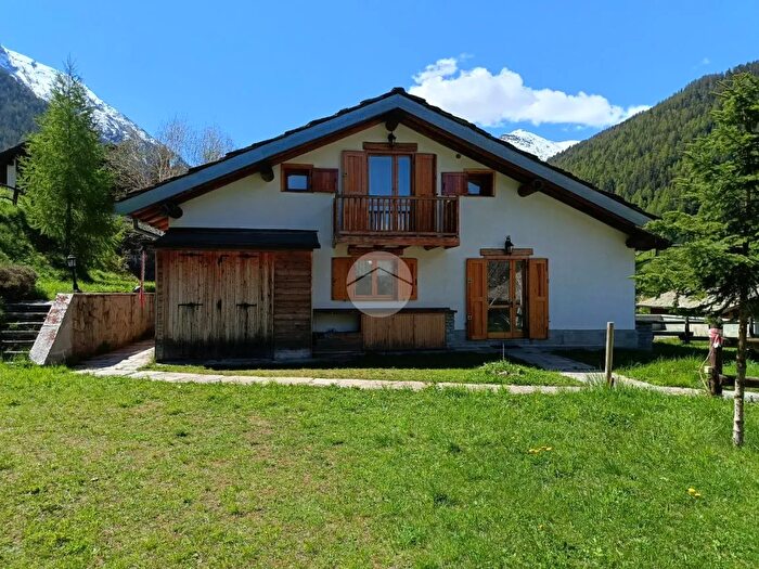 Appartamento monolocale in vendita in Frazione Les Toules, Valsavarenche