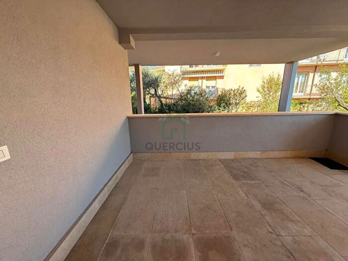 Appartamento quadrilocale in vendita in Via Gardesana dellAcqua, Bardolino